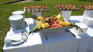 Recepción y lavado de servicios de catering