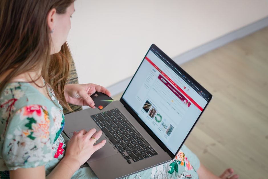 Trámites online con la Administración. ADGD267PO - contenido online