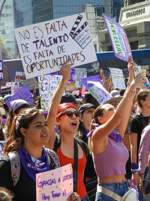 La igualdad entre hombres y mujeres en la negociación colectiva: planes de igualdad. SSCG050PO - contenido online